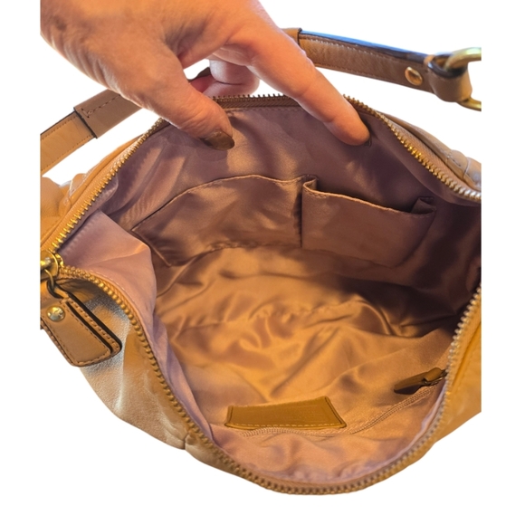 Coach Kristin Tan Leather Hobo Crossbody Shoulderbag - Picture 10 of 16